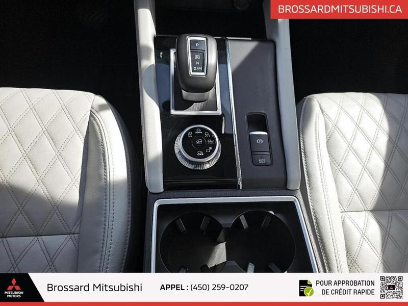 mitsubishi Outlander 2023 - 26