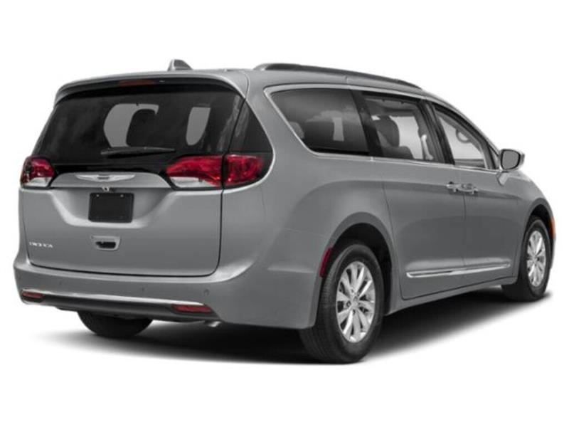 chrysler Pacifica 2020 - 3