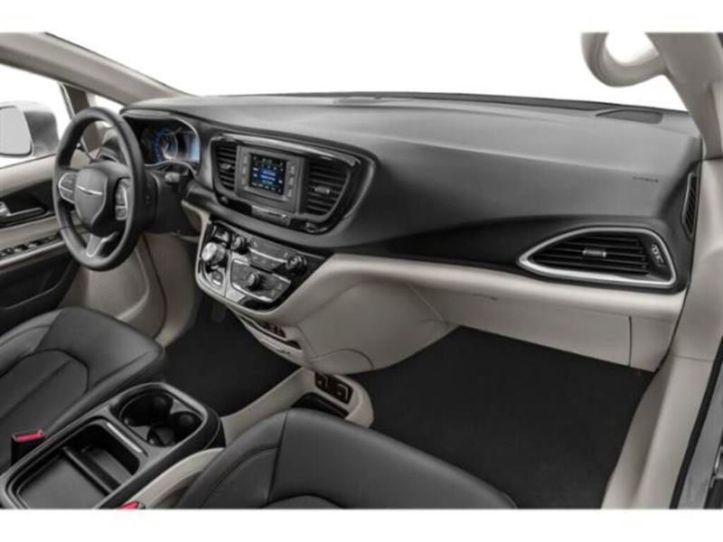 chrysler Pacifica 2020 - 5