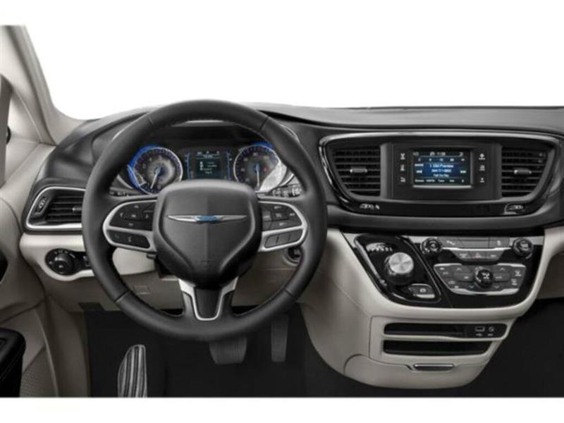 chrysler Pacifica 2020 - 13