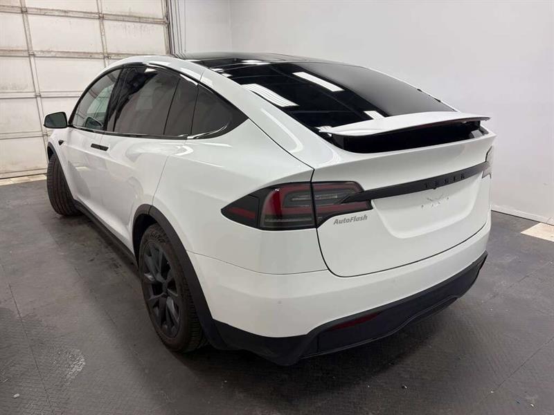 tesla Model X 2022 - 5
