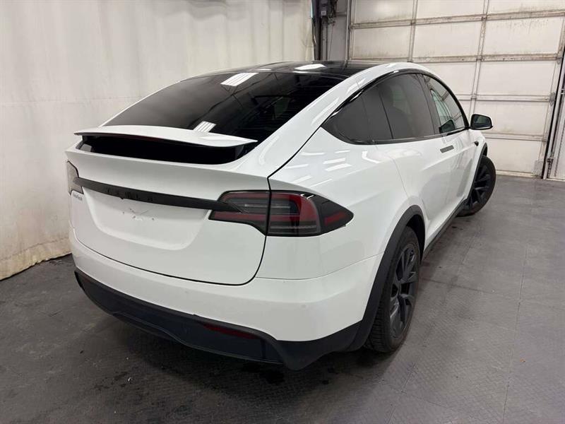 tesla Model X 2022 - 12