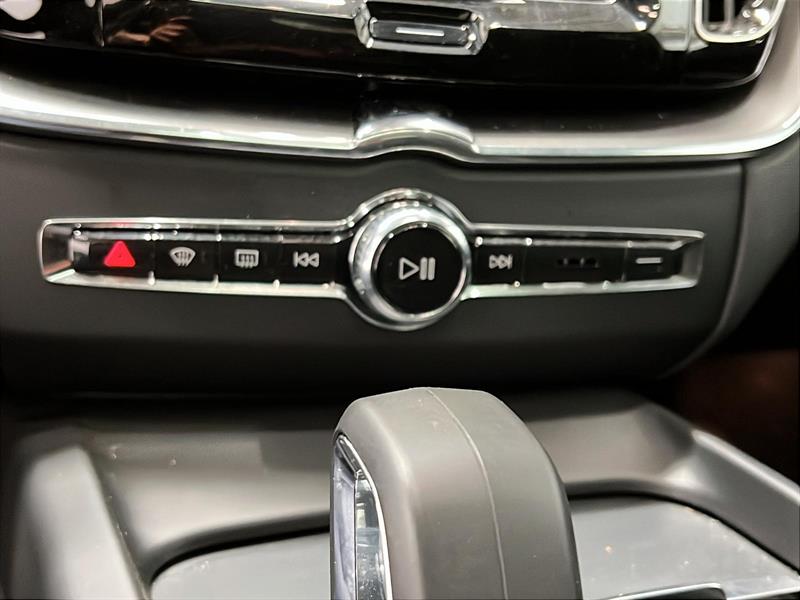 volvo XC60 2024 - 16