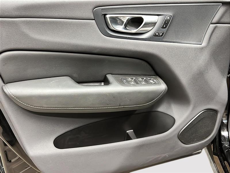 volvo XC60 2024 - 25