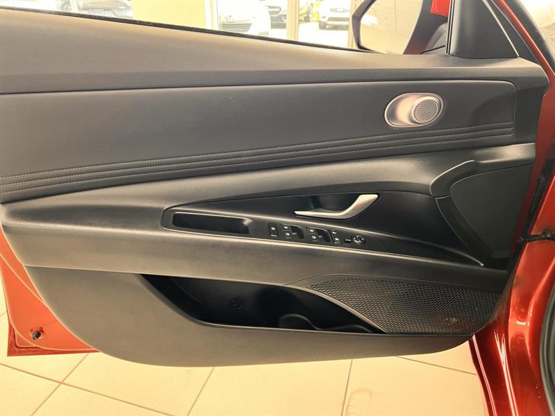 hyundai Elantra 2021 - 16