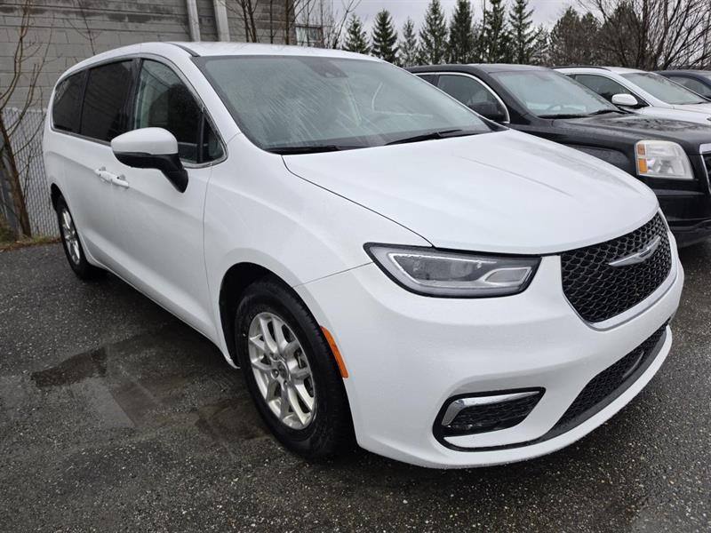 chrysler Pacifica 2023 - 5