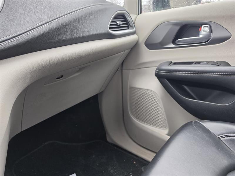 chrysler Pacifica 2023 - 20
