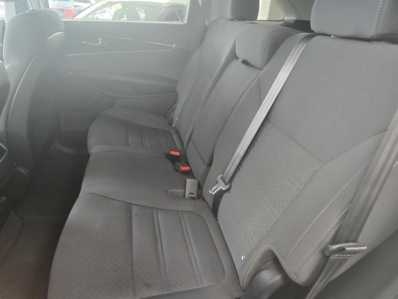 kia Sorento 2017 - 11