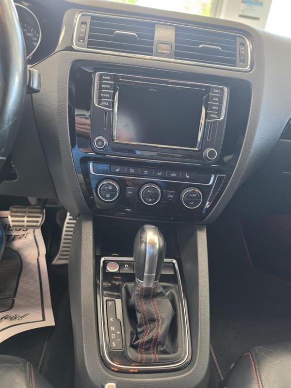 volkswagen Jetta 2017 - 20