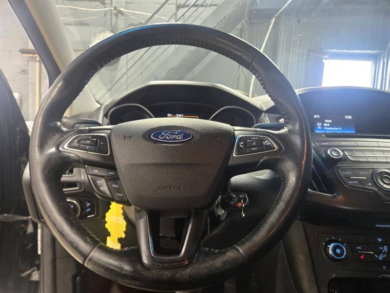 ford Focus 2015 - 12