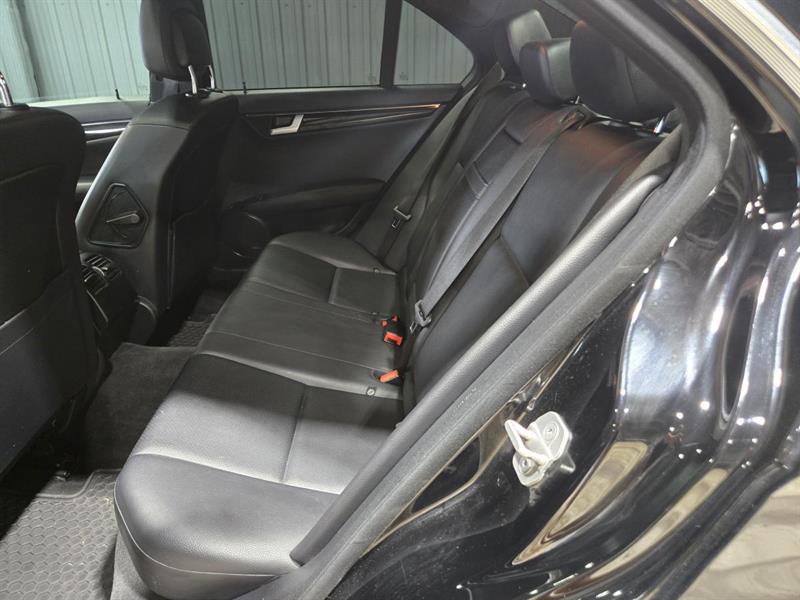 mercedes-benz C 300 2013 - 11
