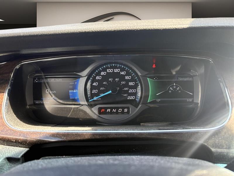 ford Taurus 2018 - 9
