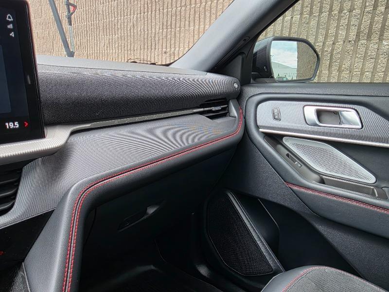 ford Explorer 2025 - 48