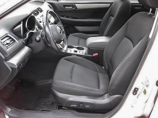 subaru Legacy 2019 - 10