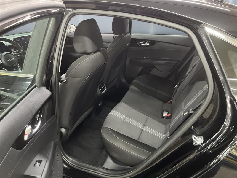 kia Forte 2023 - 21