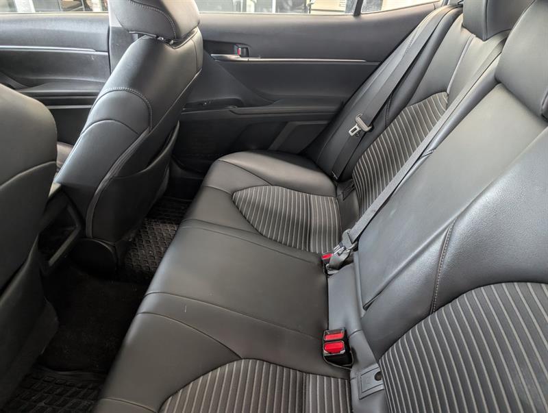 toyota Camry 2018 - 10