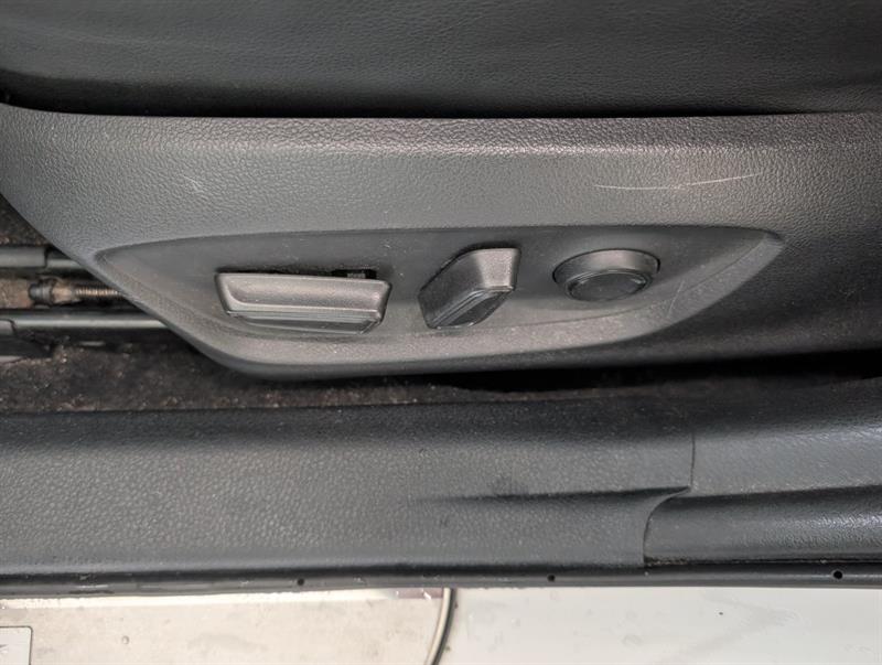 toyota Camry 2018 - 13