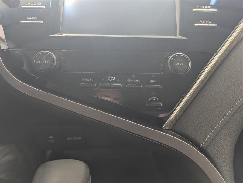 toyota Camry 2018 - 18