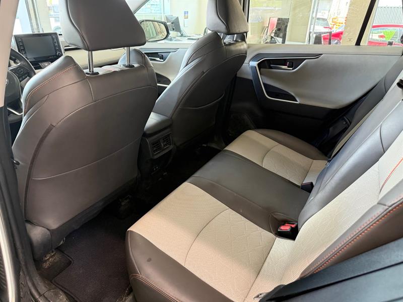 toyota RAV4 2021 - 11