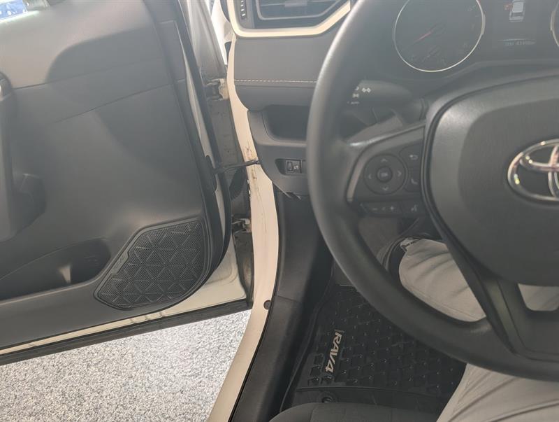 toyota RAV4 2022 - 17