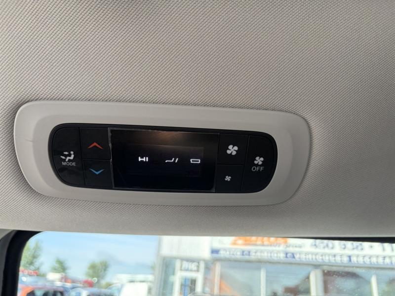 chrysler Grand Caravan 2022 - 11