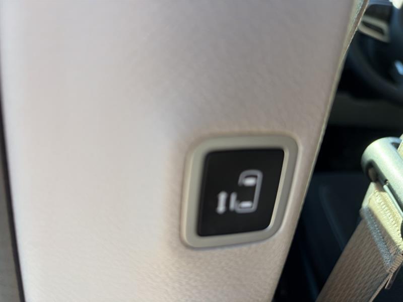 chrysler Grand Caravan 2022 - 12