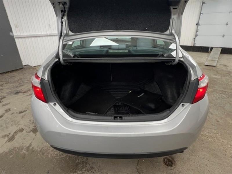 toyota Corolla 2015 - 32
