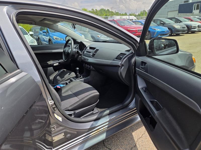 mitsubishi Lancer 2010 - 14