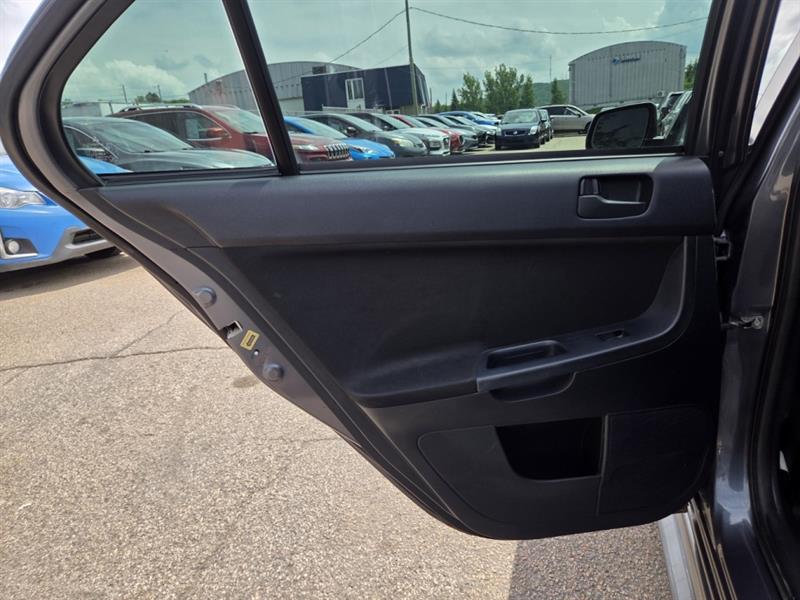 mitsubishi Lancer 2010 - 19