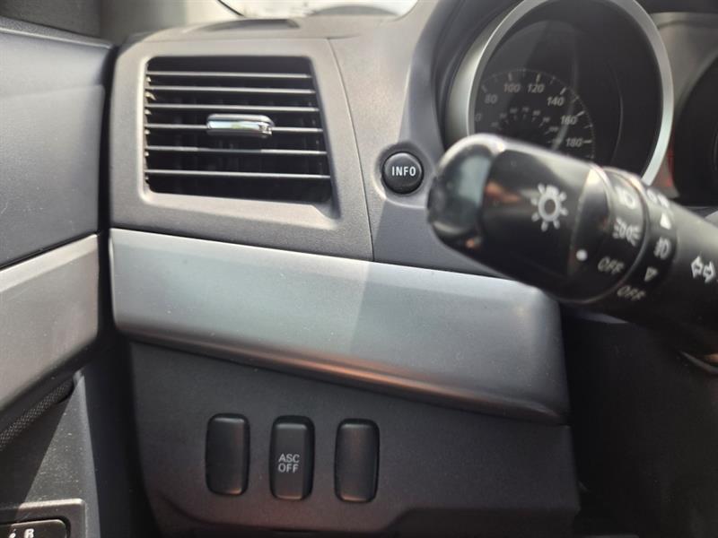 mitsubishi Lancer 2010 - 21