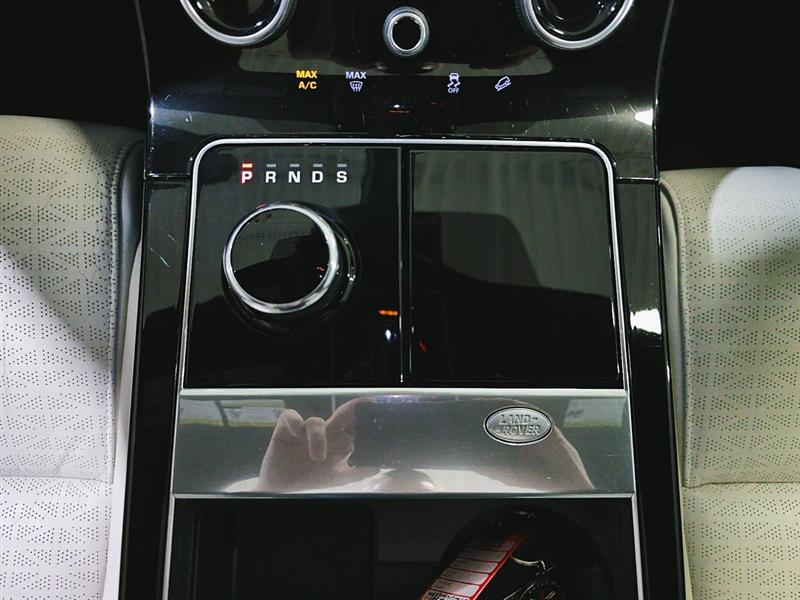 land rover Range Rover Velar 2018 - 24