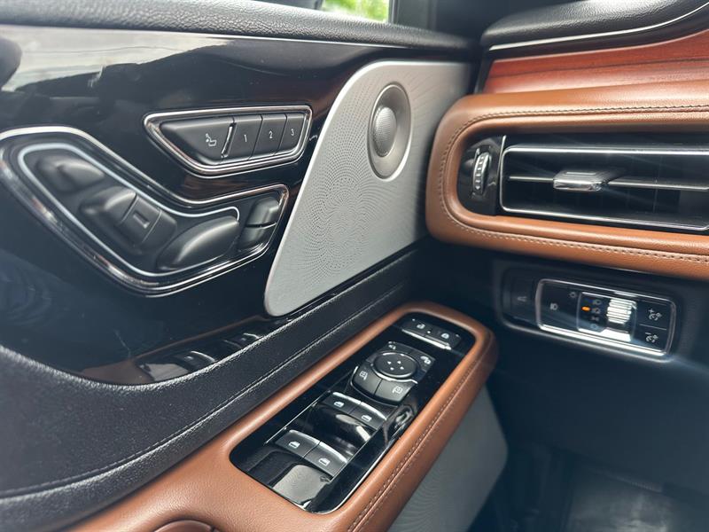 lincoln Aviator 2023 - 24