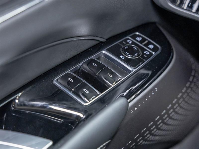 cadillac LYRIQ 2024 - 25
