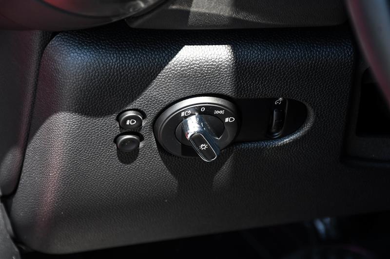 mini 3 Door 2021 - 13