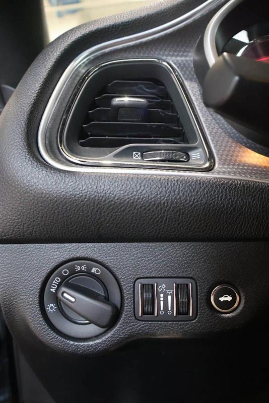 dodge Challenger 2017 - 27