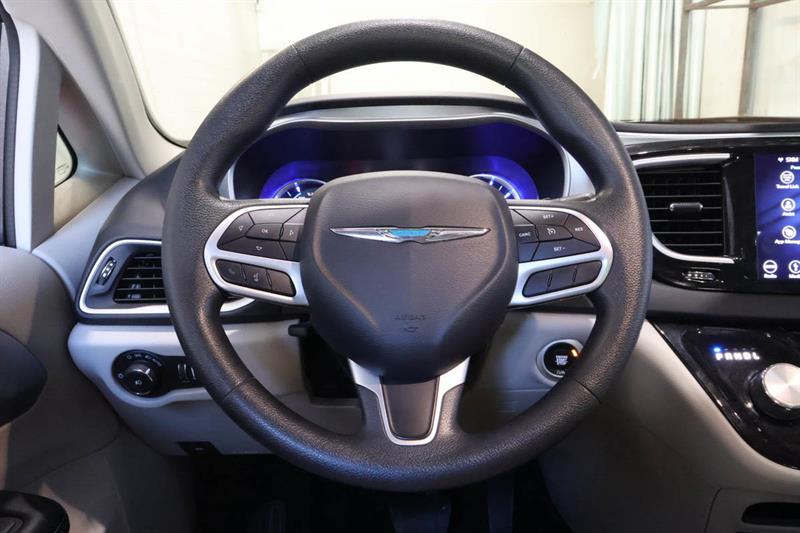 chrysler Pacifica Hybrid 2018 - 17