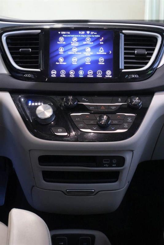 chrysler Pacifica Hybrid 2018 - 22