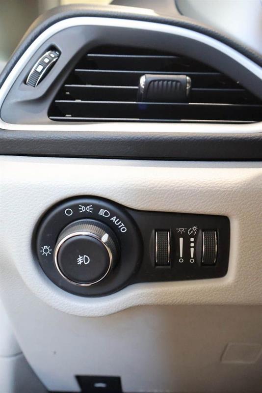 chrysler Pacifica Hybrid 2018 - 26