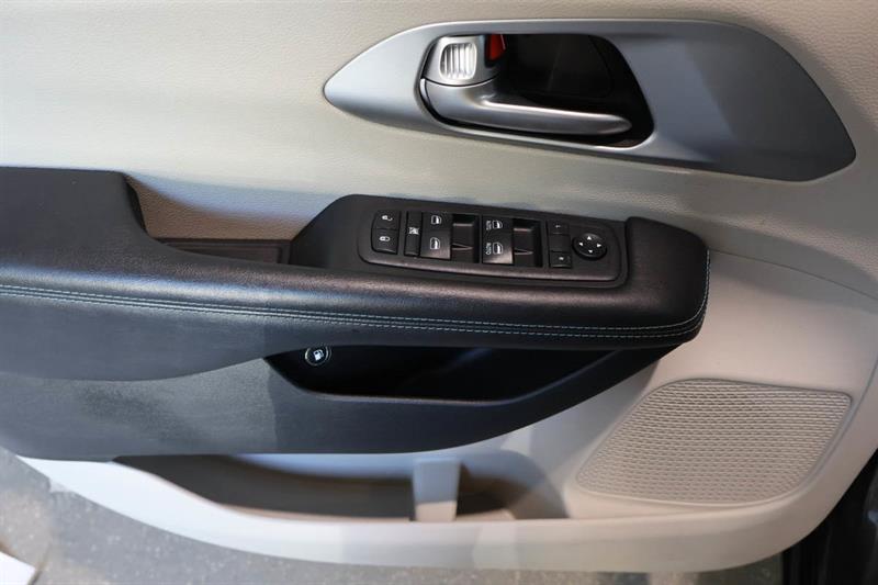 chrysler Pacifica Hybrid 2018 - 27