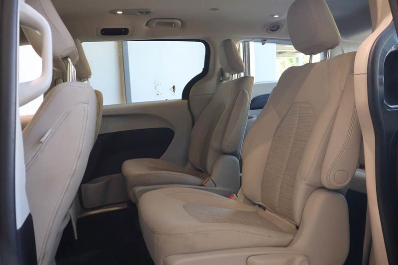 chrysler Pacifica Hybrid 2018 - 29
