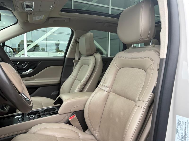 lincoln Corsair 2022 - 11