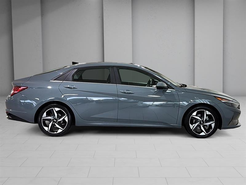 hyundai Elantra 2022 - 10