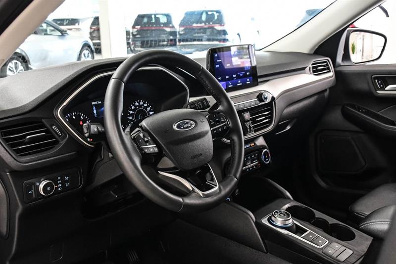 ford Escape 2022 - 12