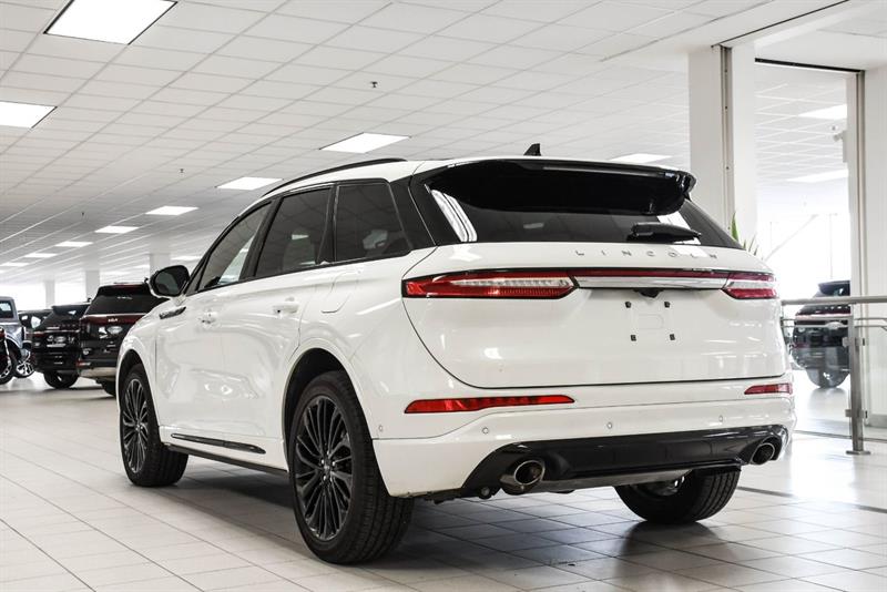 lincoln Corsair 2024 - 11