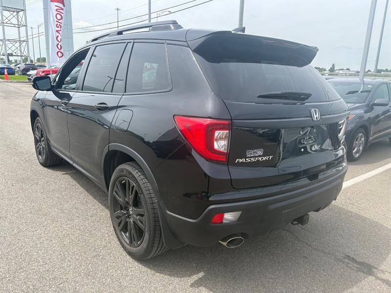 2021 Honda Passport - Image 2
