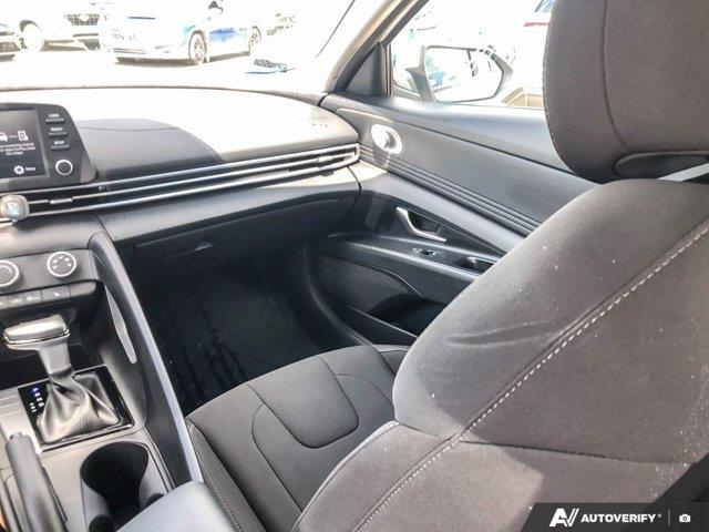 hyundai Elantra 2022 - 24