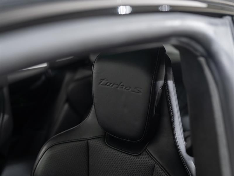 porsche Taycan 2020 - 28