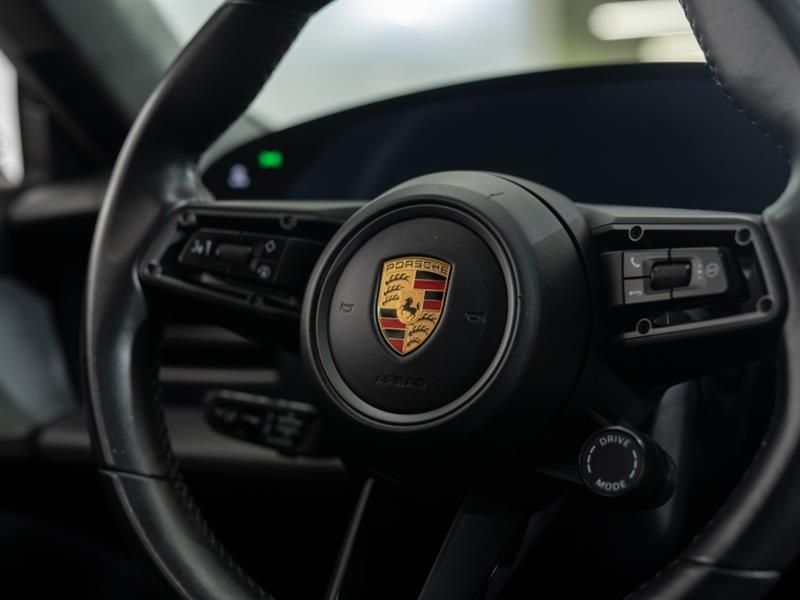 porsche Taycan 2020 - 32