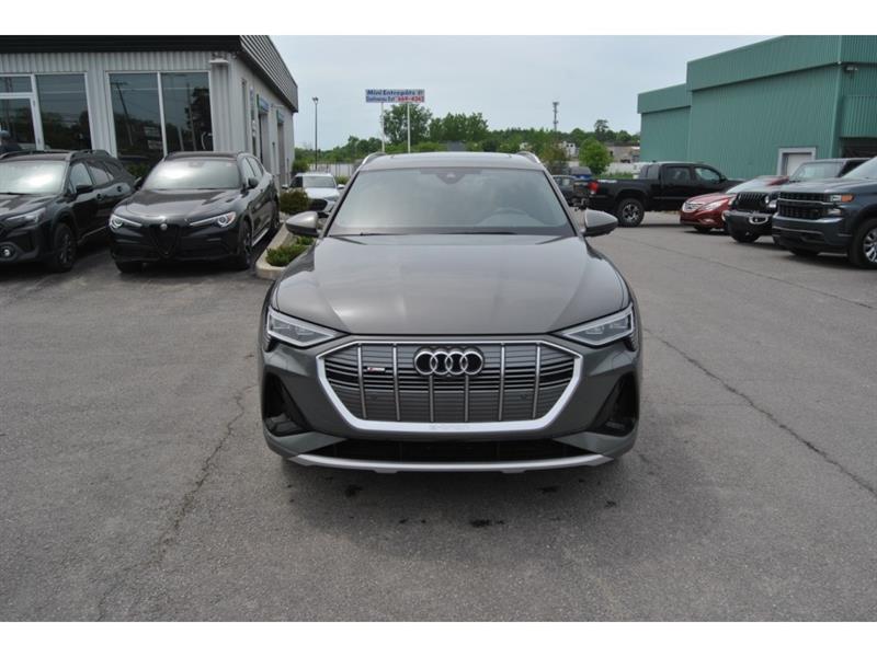 audi e-tron 2022 - 8