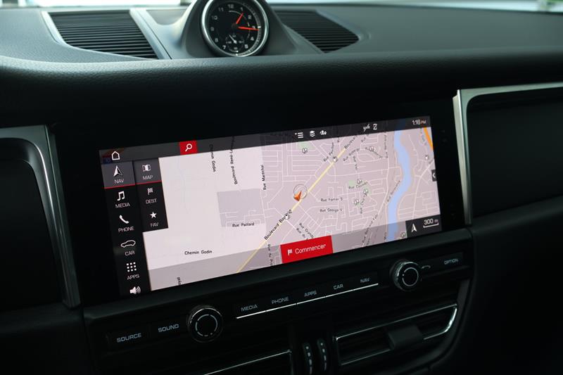 porsche Macan 2021 - 24